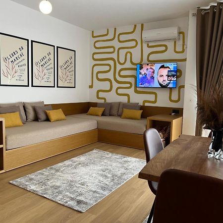 Flora Apartments Sarandë Exteriér fotografie