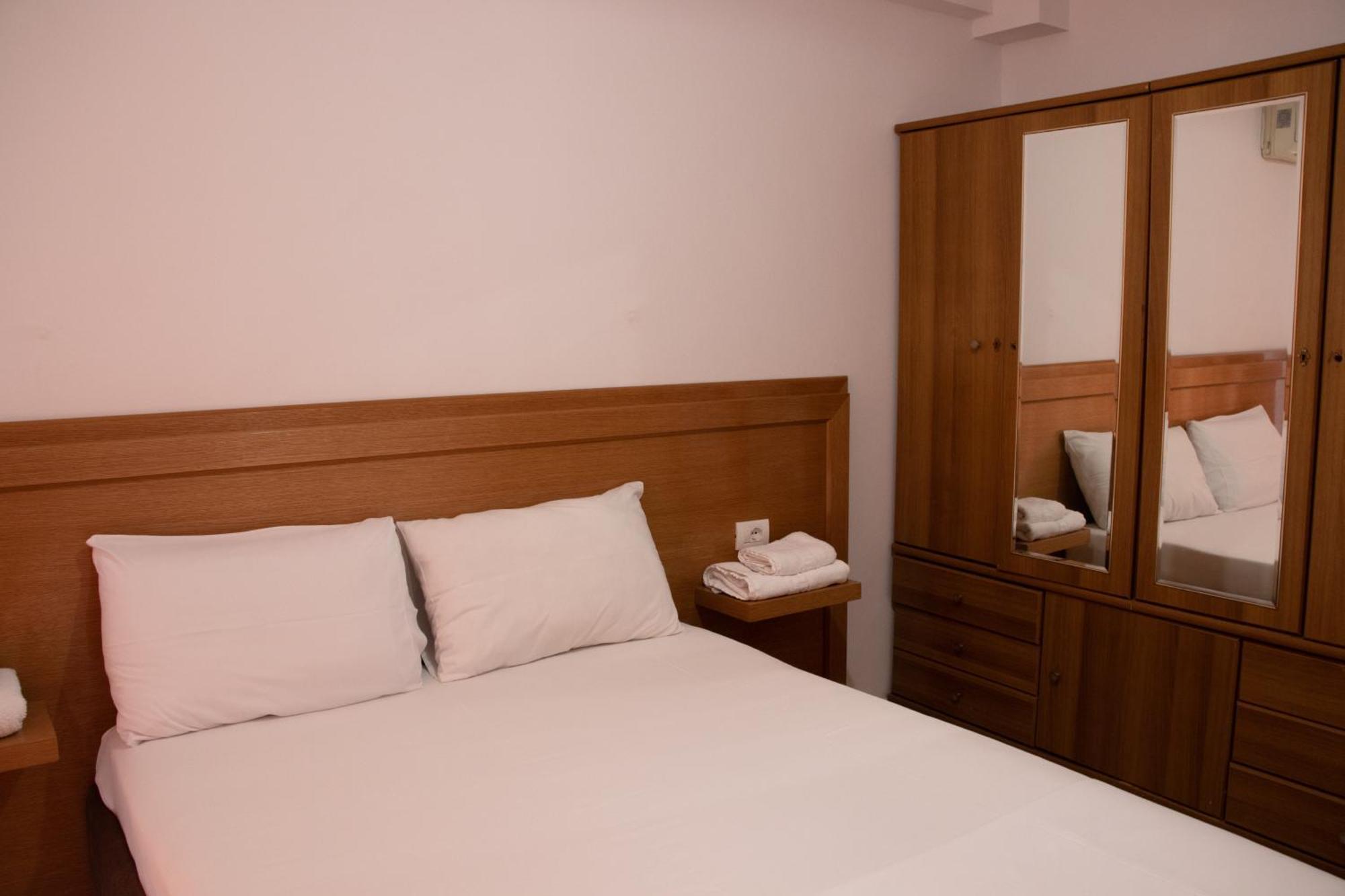 Flora Apartments Sarandë Exteriér fotografie